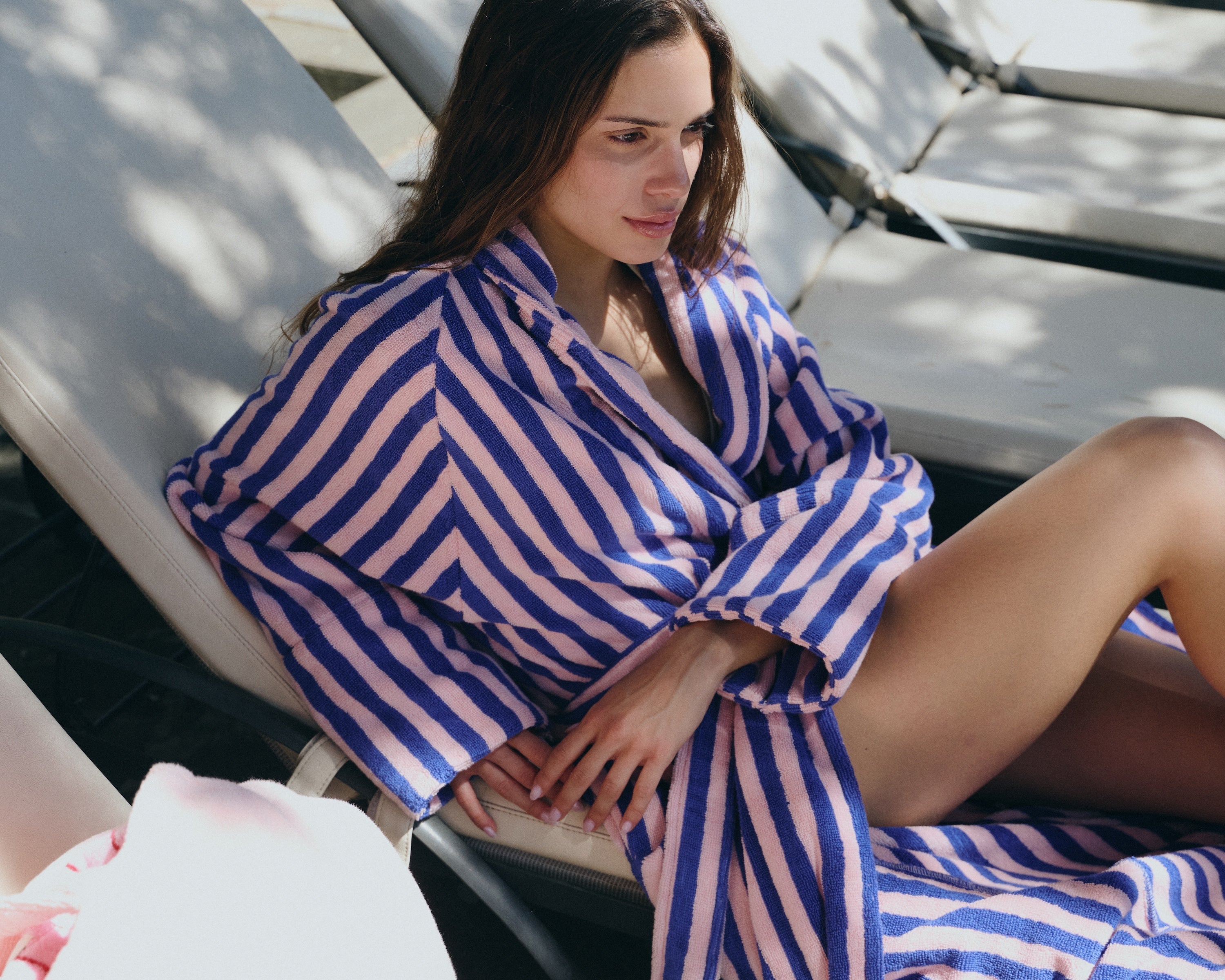 Naram Bathrobe, dazzling blue & rose