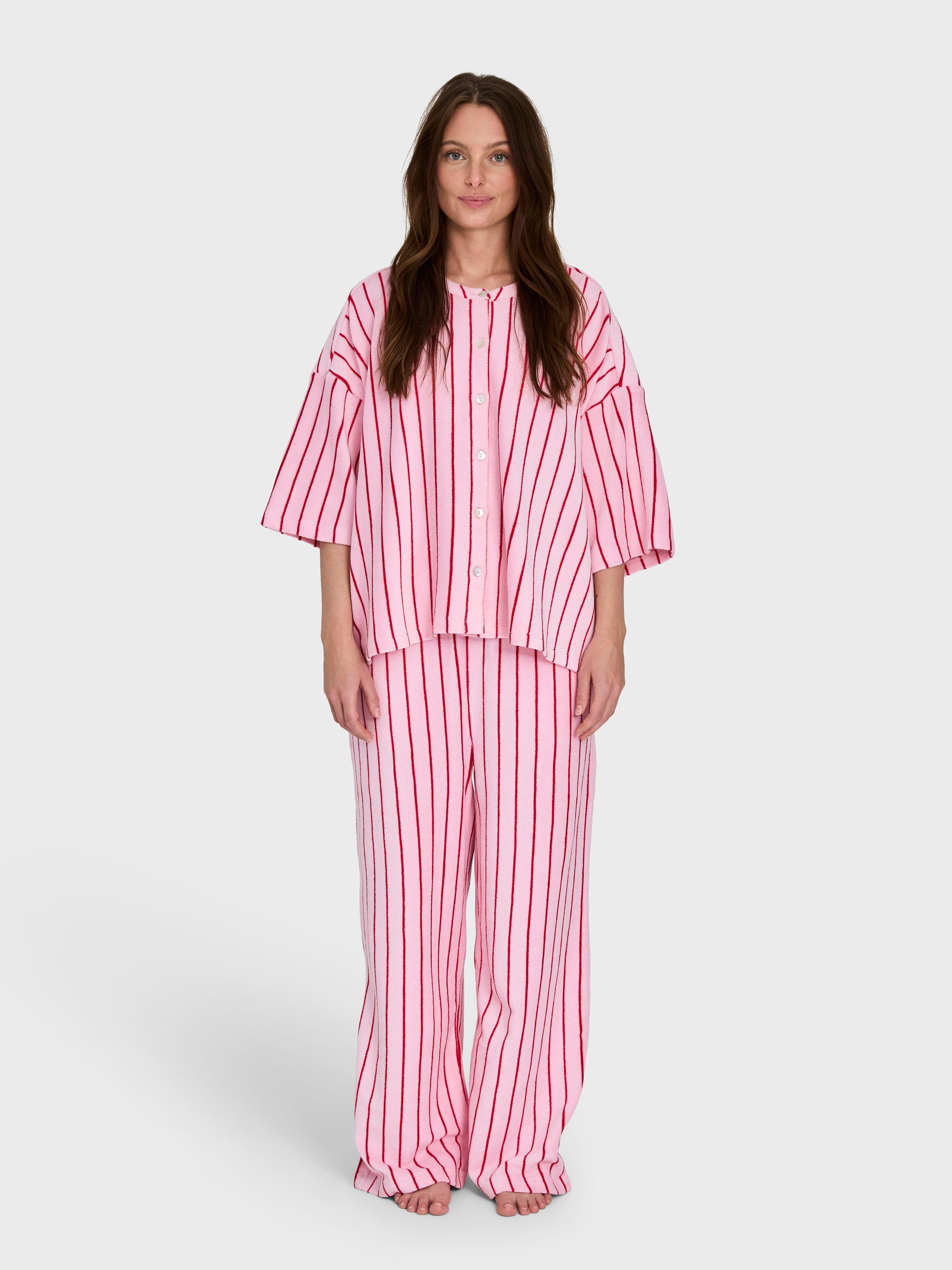 Naram Oversized Shirt, baby pink & ski patrol